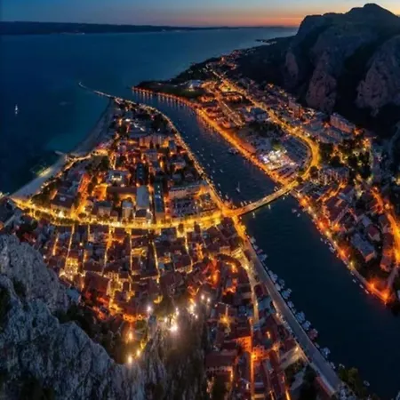 Apartment Michael Omis